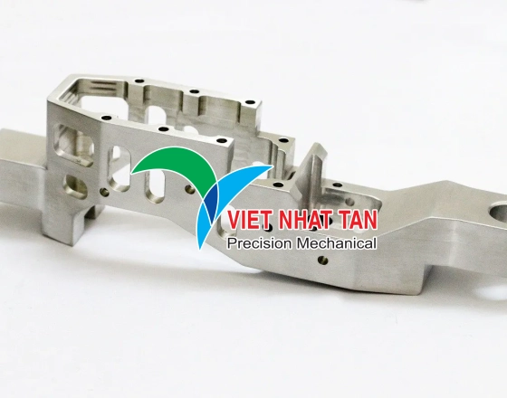 Công ty gia công cơ khí uy tín chuyên nghiệp, chất lượng