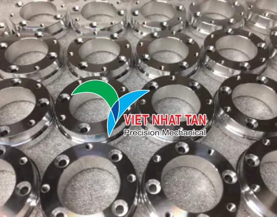 Mách bạn cơ sở chuyên gia công sản phẩm từ vật liệu inox uy tín