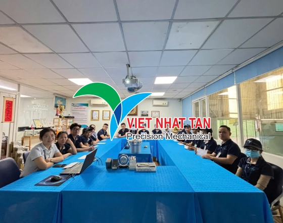 CÔNG TY VIỆT NHẬT TÂN KHEN THƯỞNG CHO CBNV THÁNG 3 NĂM 2025